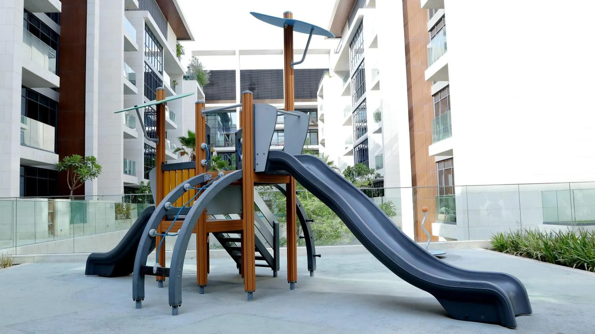 Airstay - City Walk - Luxurious 2Br Plus Guest Room - Monthly Offer Available Dubai